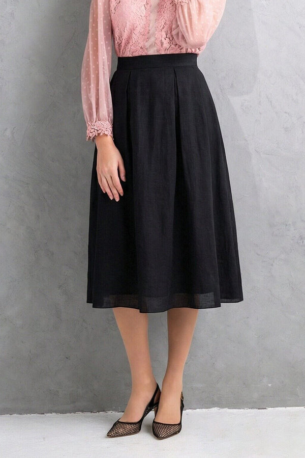 SKIRT | レースワンピースやブラウスなどエレガントなアイテムが