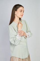 【50%OFF】「Petal」レースカフブラウス