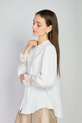 【50%OFF】「Petal」レースカフブラウス