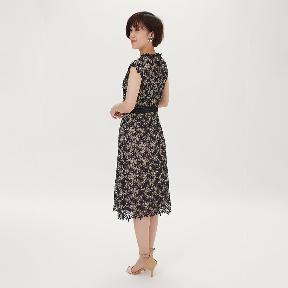 【値下げ】CHRISCELIN 総レースワンピース　42サイズ Mimage011_5efa9b61-64dd-41b5-