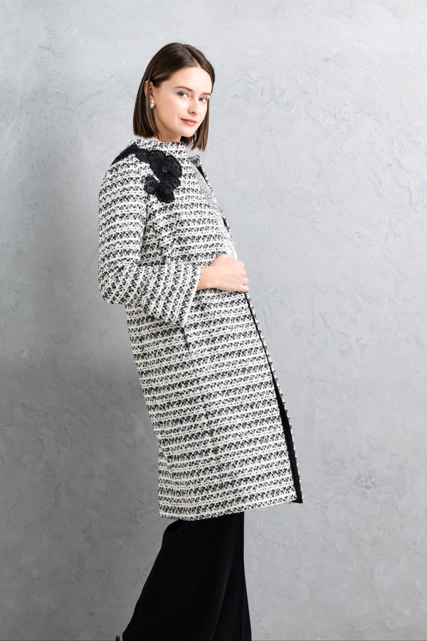 【NEW】刺繍入りツイードコート