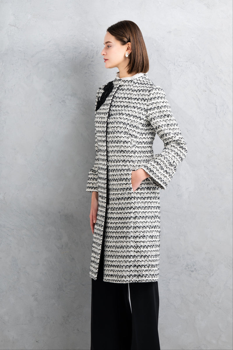 【NEW】刺繍入りツイードコート