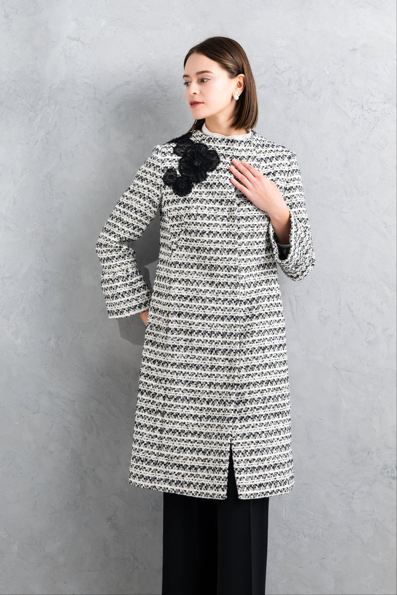 【NEW】刺繍入りツイードコート