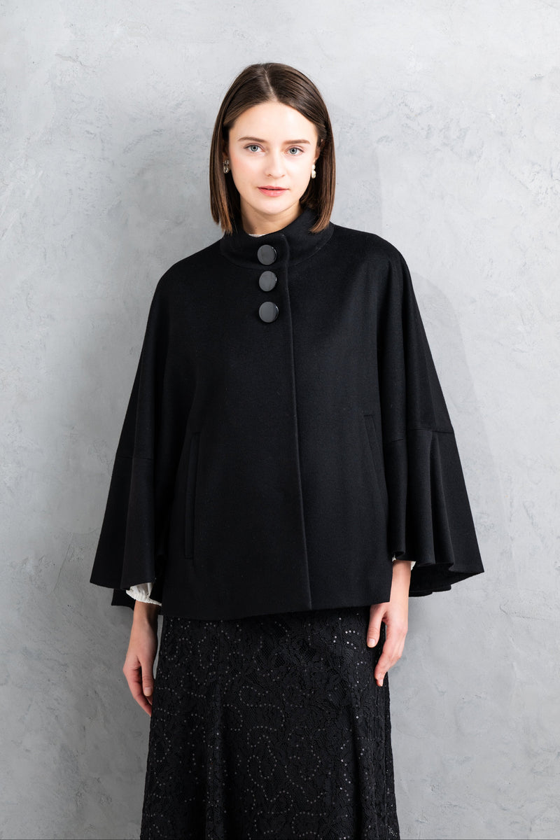 【NEW】ピュアカシミヤ・ケープ風コート