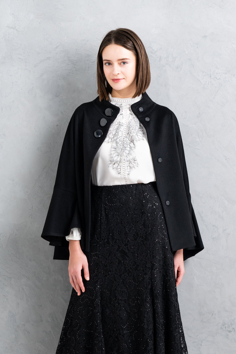 【NEW】ピュアカシミヤ・ケープ風コート