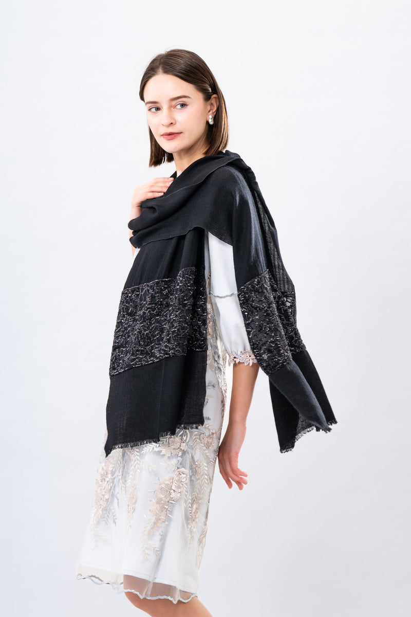 NEW] Sequin Embroidered Stole | レースワンピースやブラウスなど