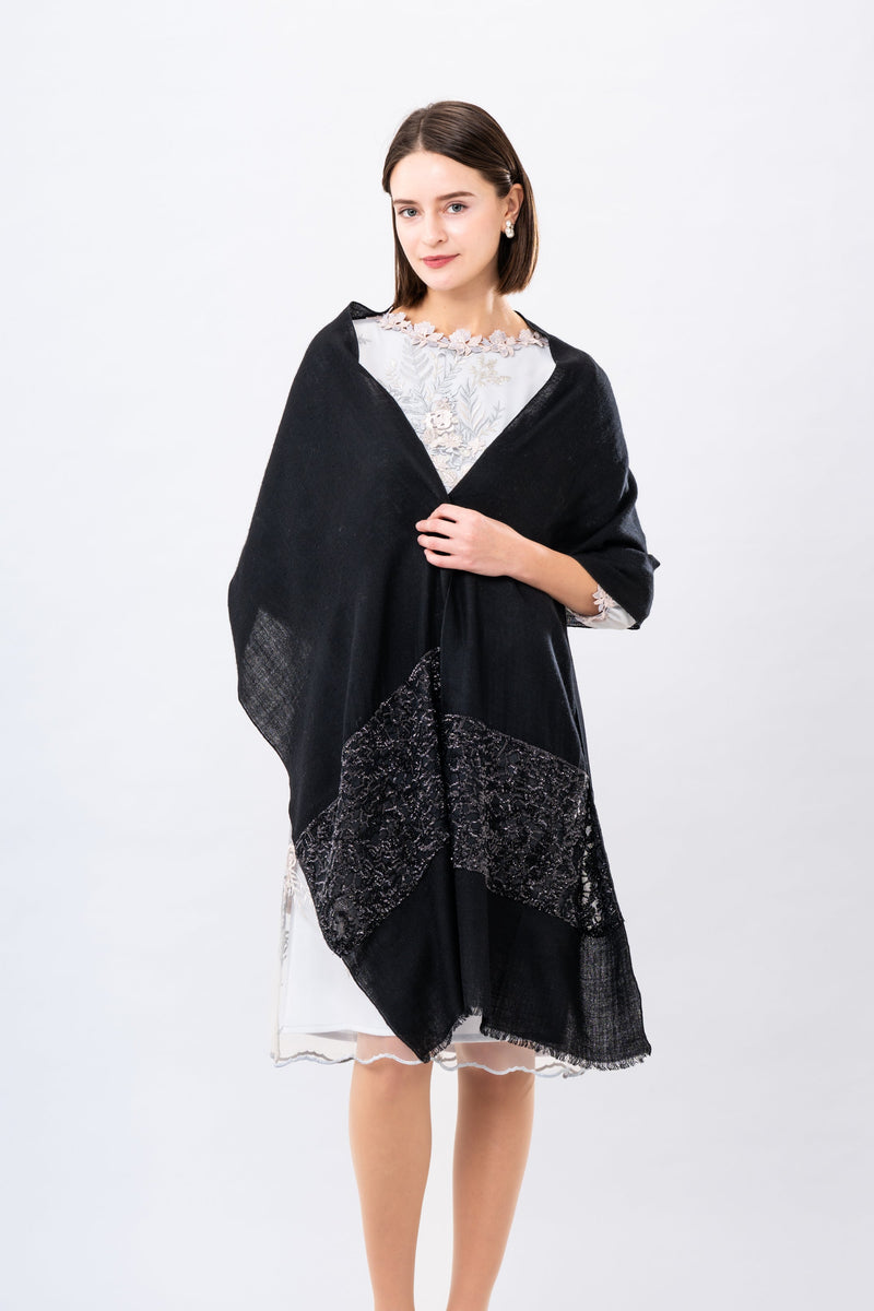NEW] Sequin Embroidered Stole | レースワンピースやブラウスなど