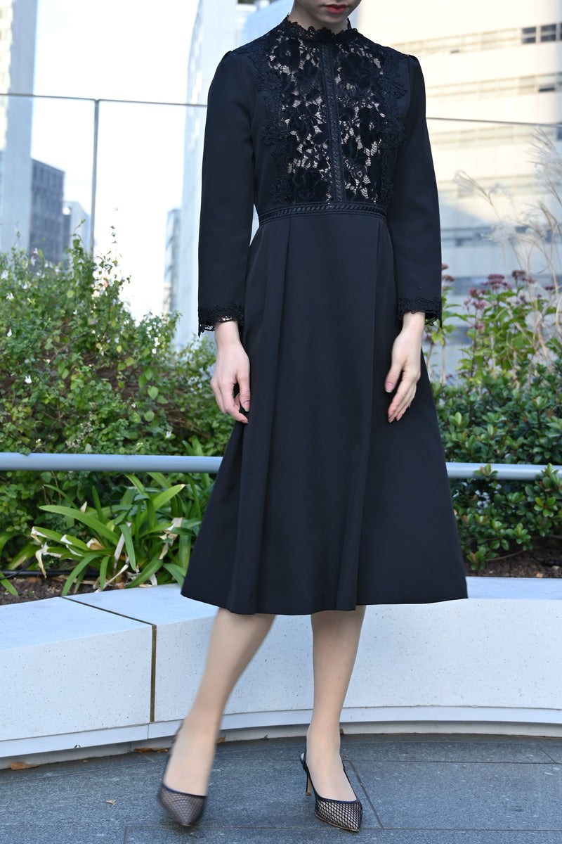 【NEW】ベルベットレースアクセントワンピース