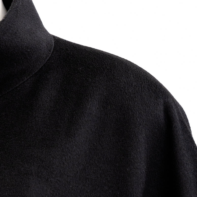 【NEW】ピュアカシミヤ・ケープ風コート