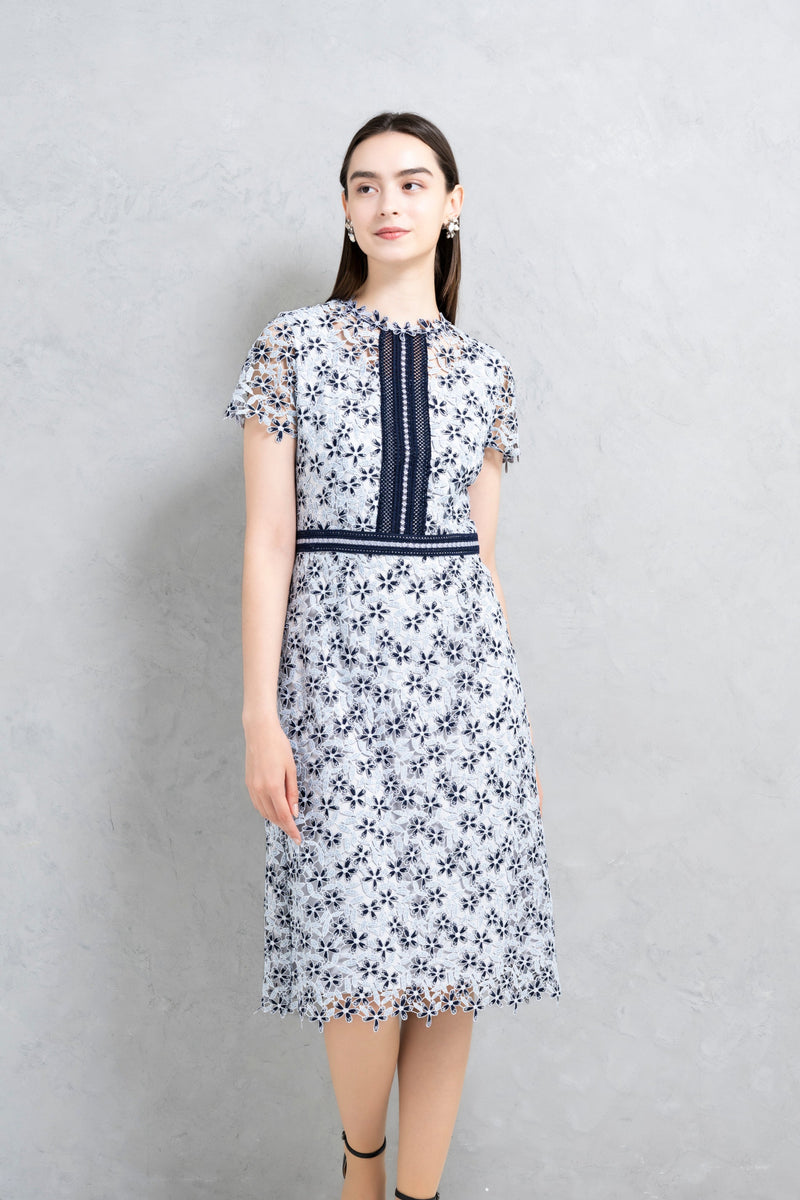 【NEW】小花柄総レースワンピース
