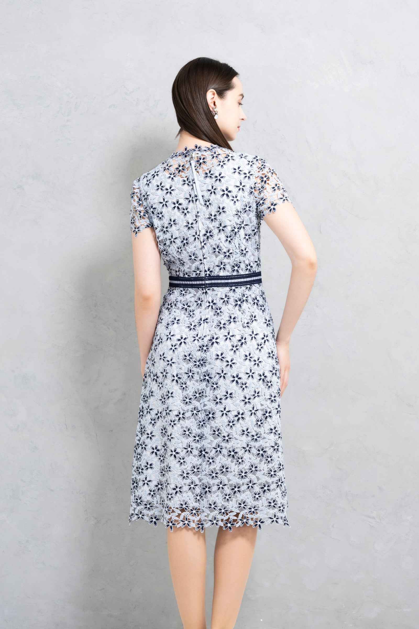 50%OFF】小花柄総レースワンピース | レースワンピースやブラウスなど