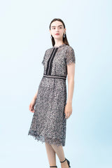[50% OFF] Small Floral Print Lace Dress
