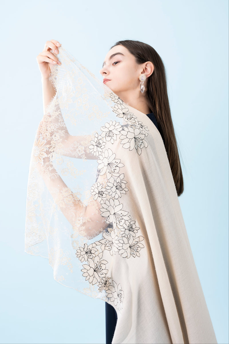 ウールシルク花刺繍ストール