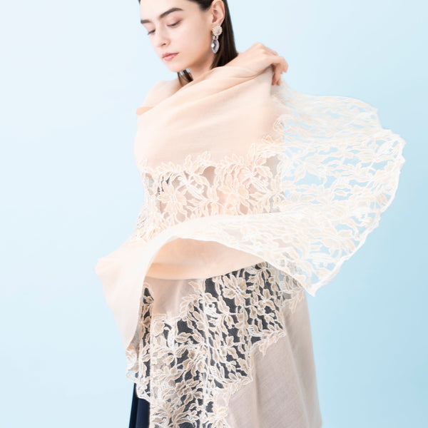 nina_642_600x600_crop_center.