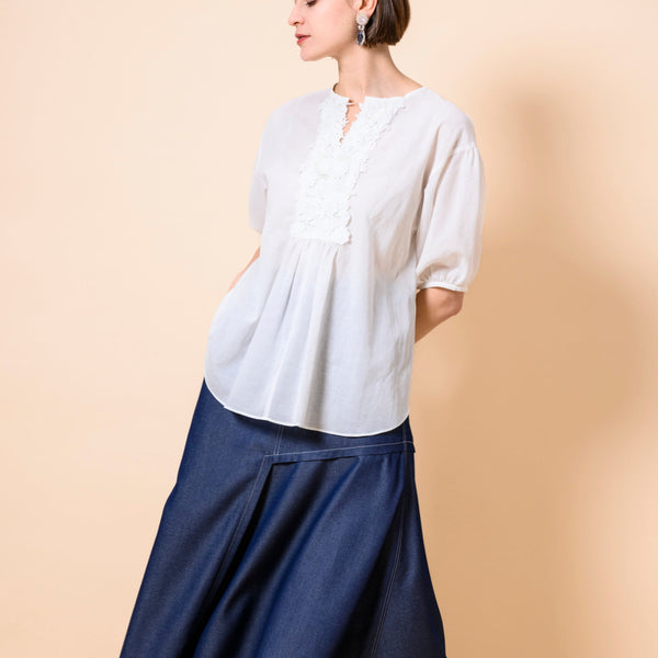 CHRISCELIN | レースワンピースやブラウスなどエレガントな