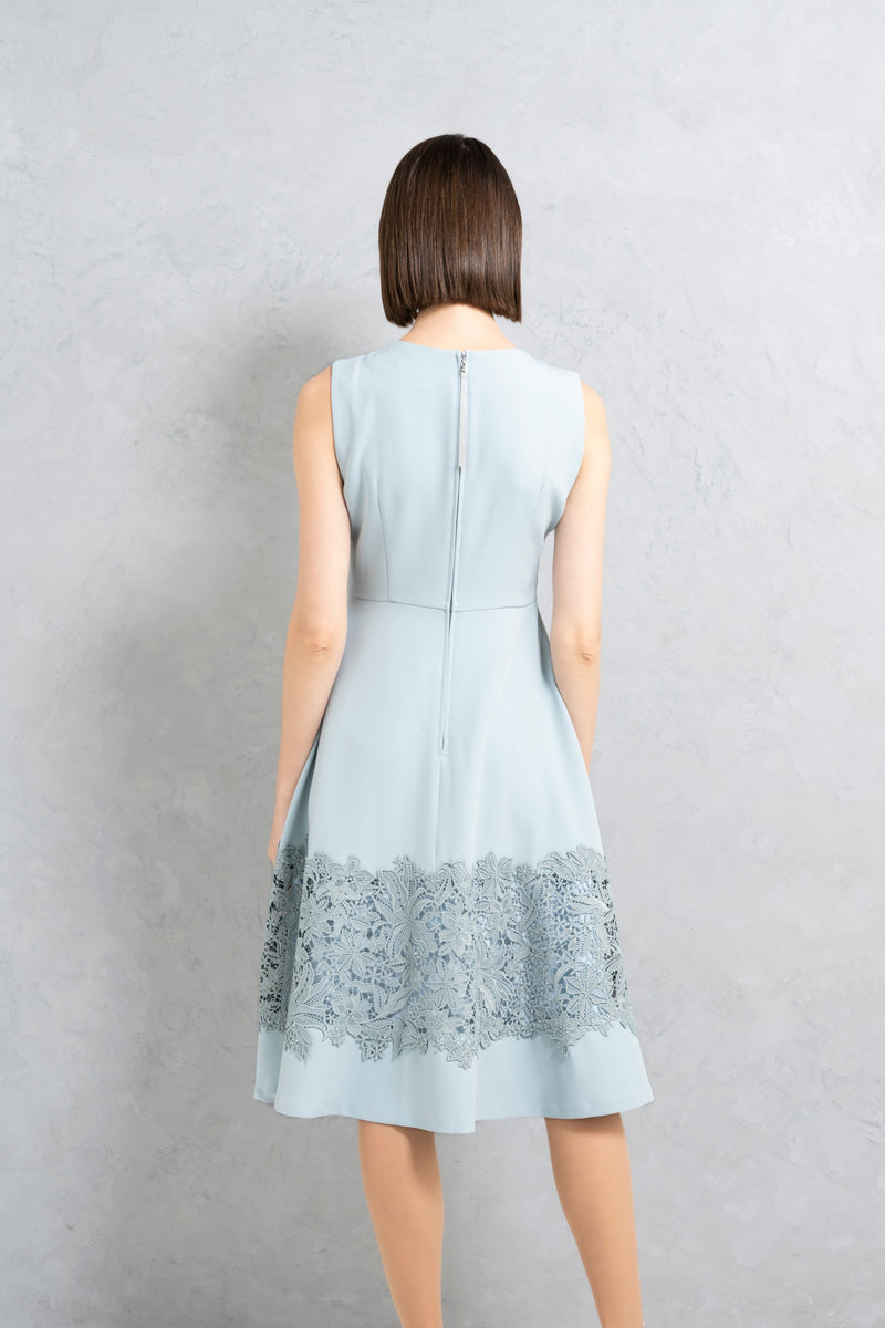【NEW】フィット＆フレアワンピース