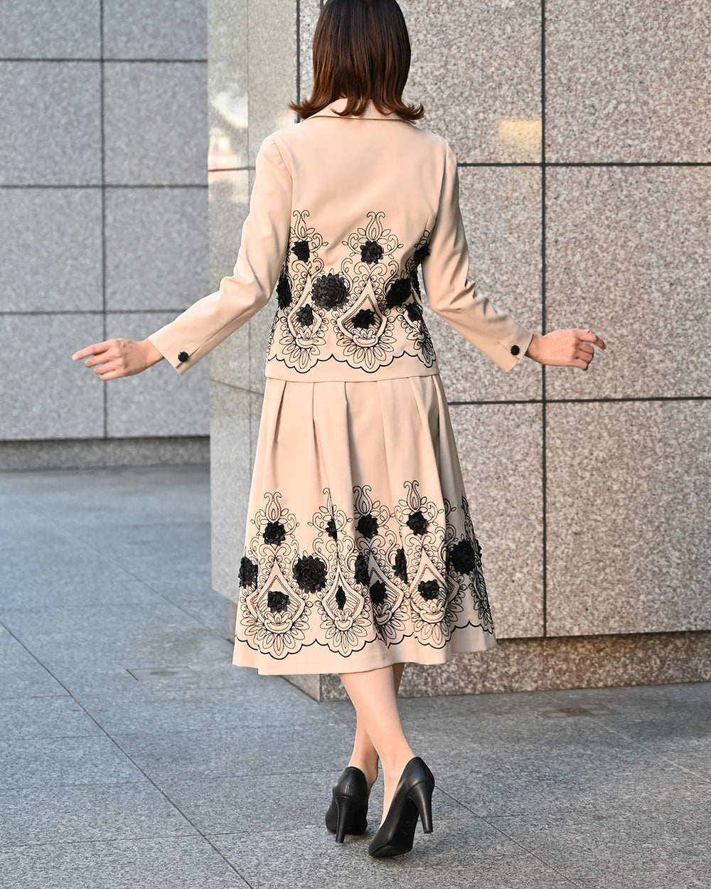 50％OFF】立体刺繍ジャケット | レースワンピースやブラウスなど