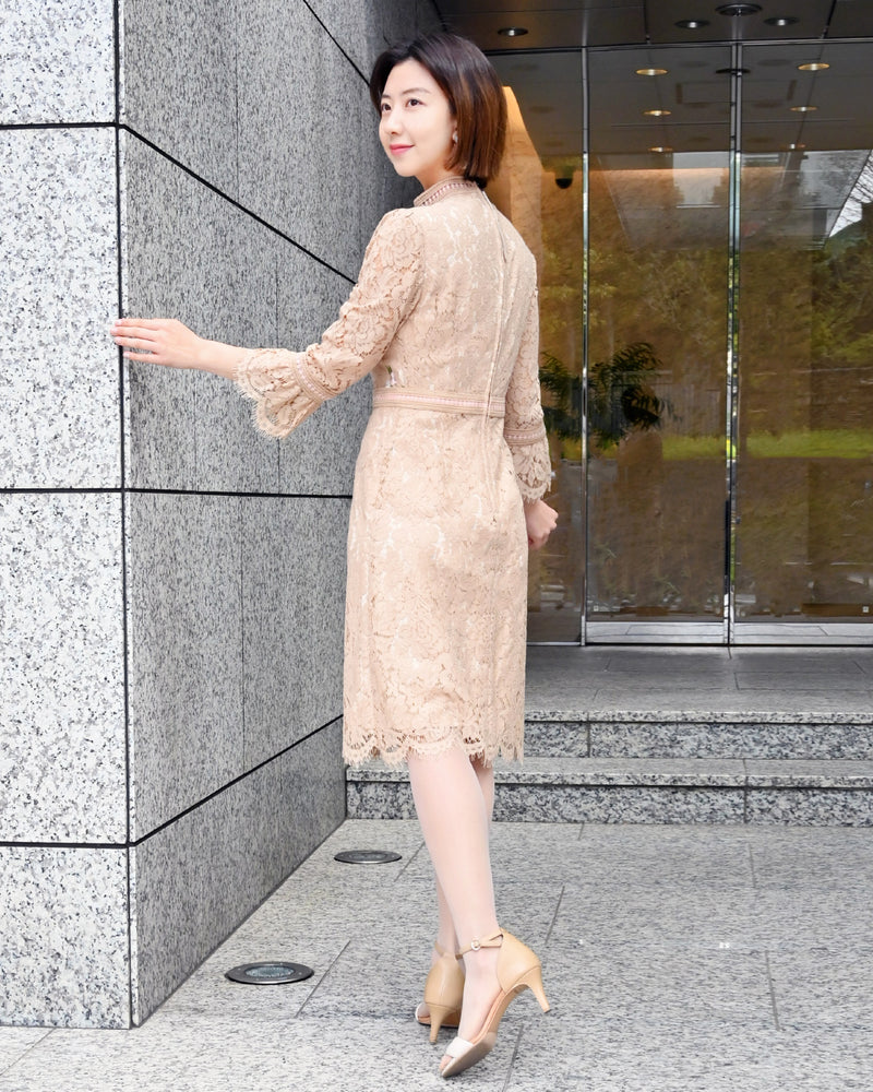 【50％OFF】ローズエンブロイダリーレースワンピース