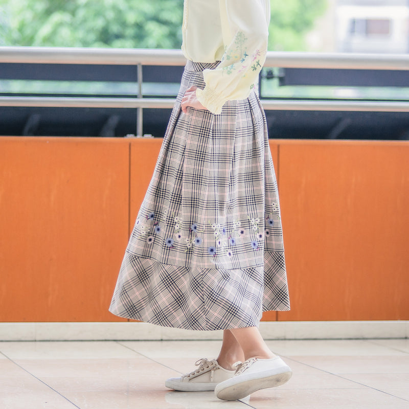 【60％OFF】花柄刺繡スカート